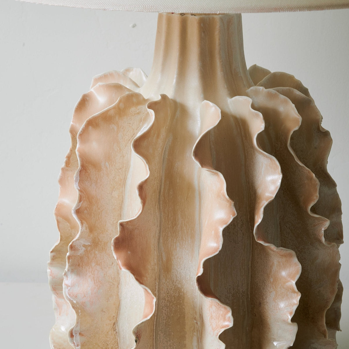 Charles luxuriöse Keramik-Tischlampe