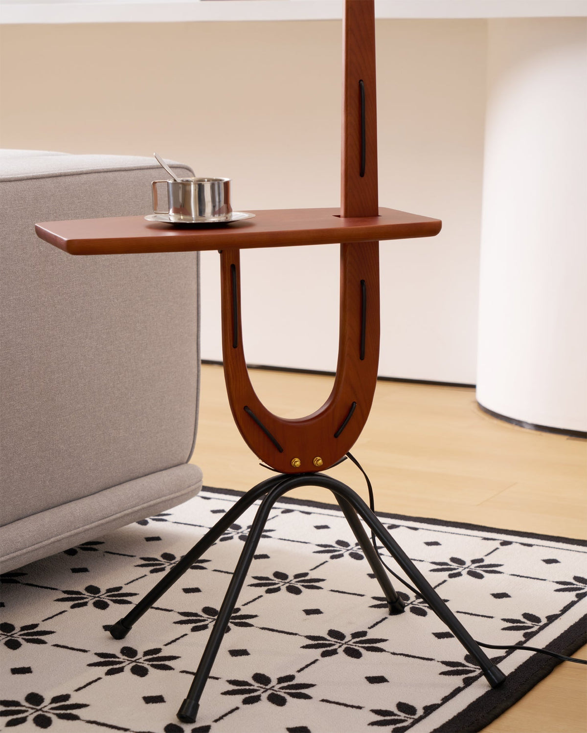 Vemara Mid-Century-Stil Stehleuchte aus Holz