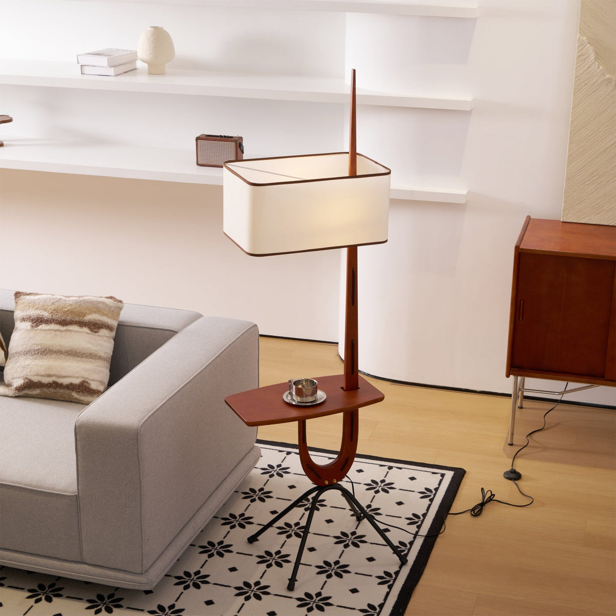 Vemara Mid-Century-Stil Stehleuchte aus Holz
