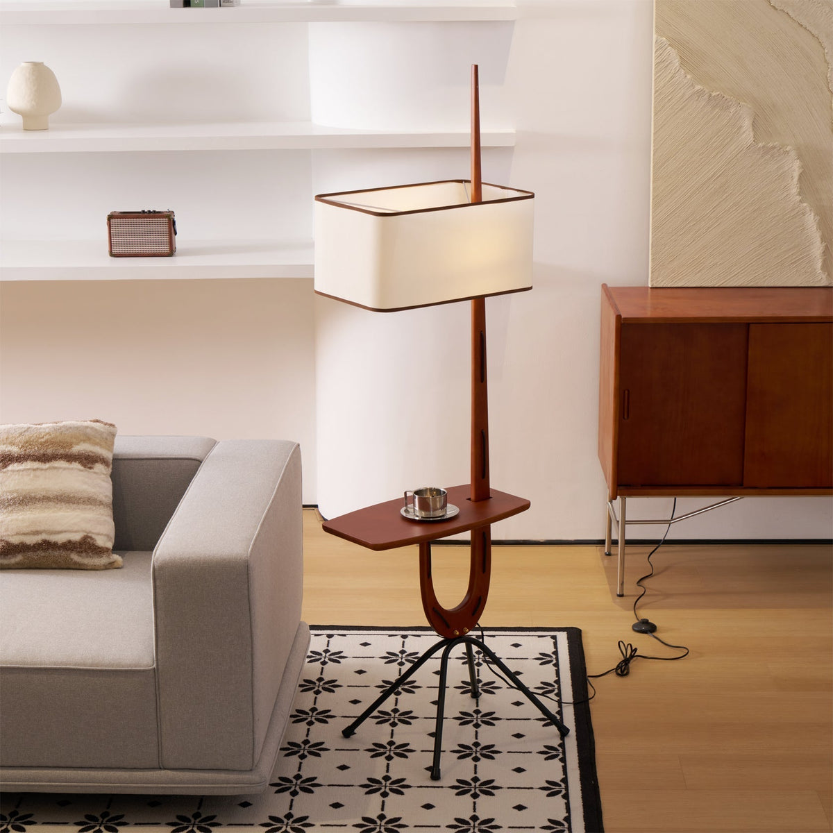 Vemara Mid-Century-Stil Stehleuchte aus Holz