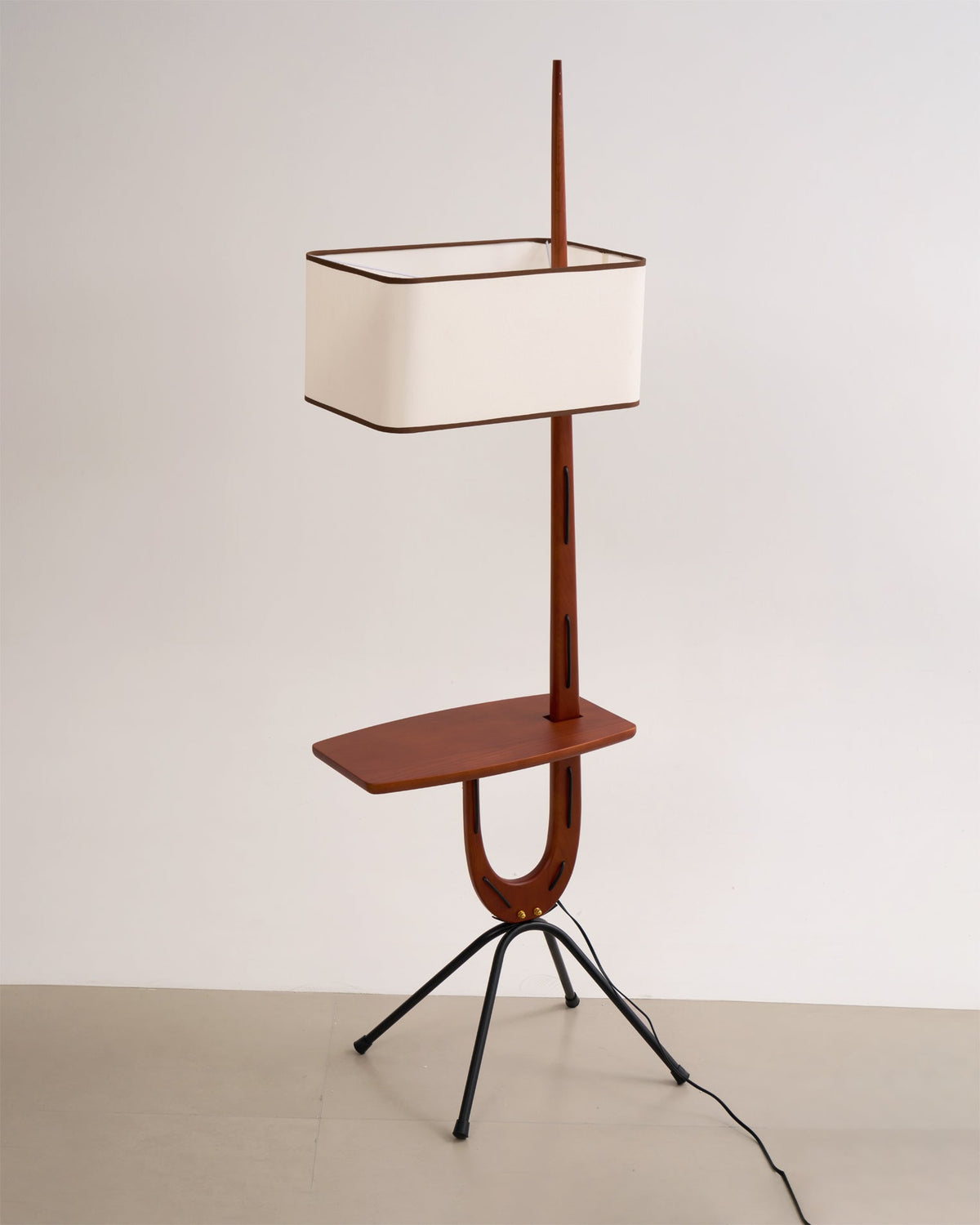 Vemara Mid-Century-Stil Stehleuchte aus Holz