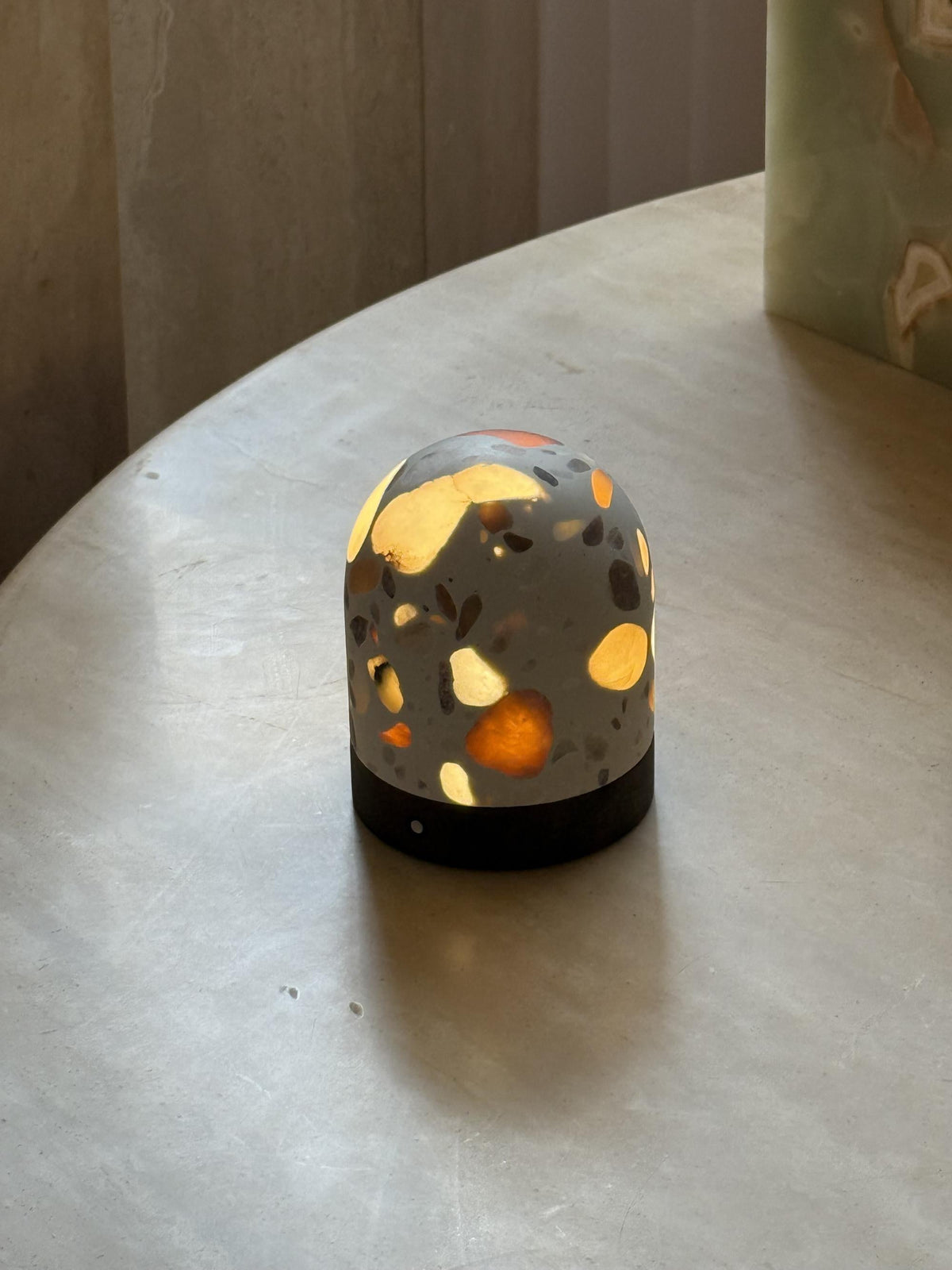 Pebbel Tischlampe