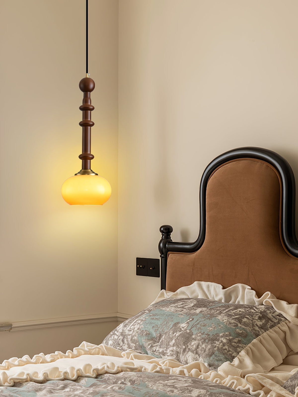 Yovelis Vintage Holz-Pendelleuchte