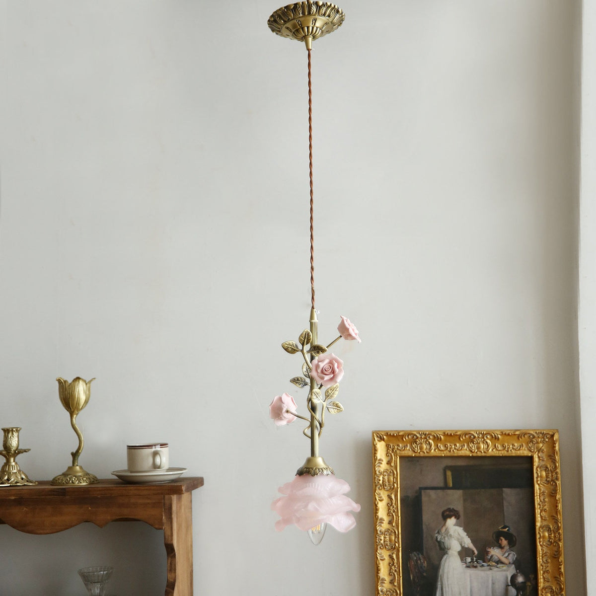 Avenoielle Pendelleuchte mit floraler Blumendekoration