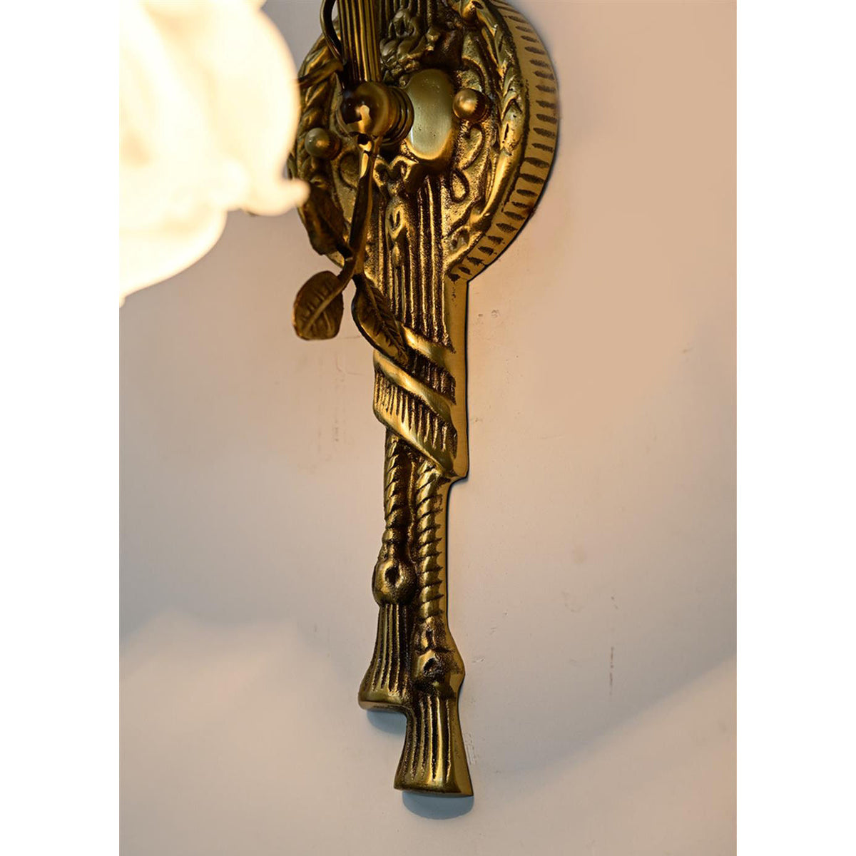 Valmora Wandleuchte Bronze Art Nouveau Wohnzimmer | Cielum