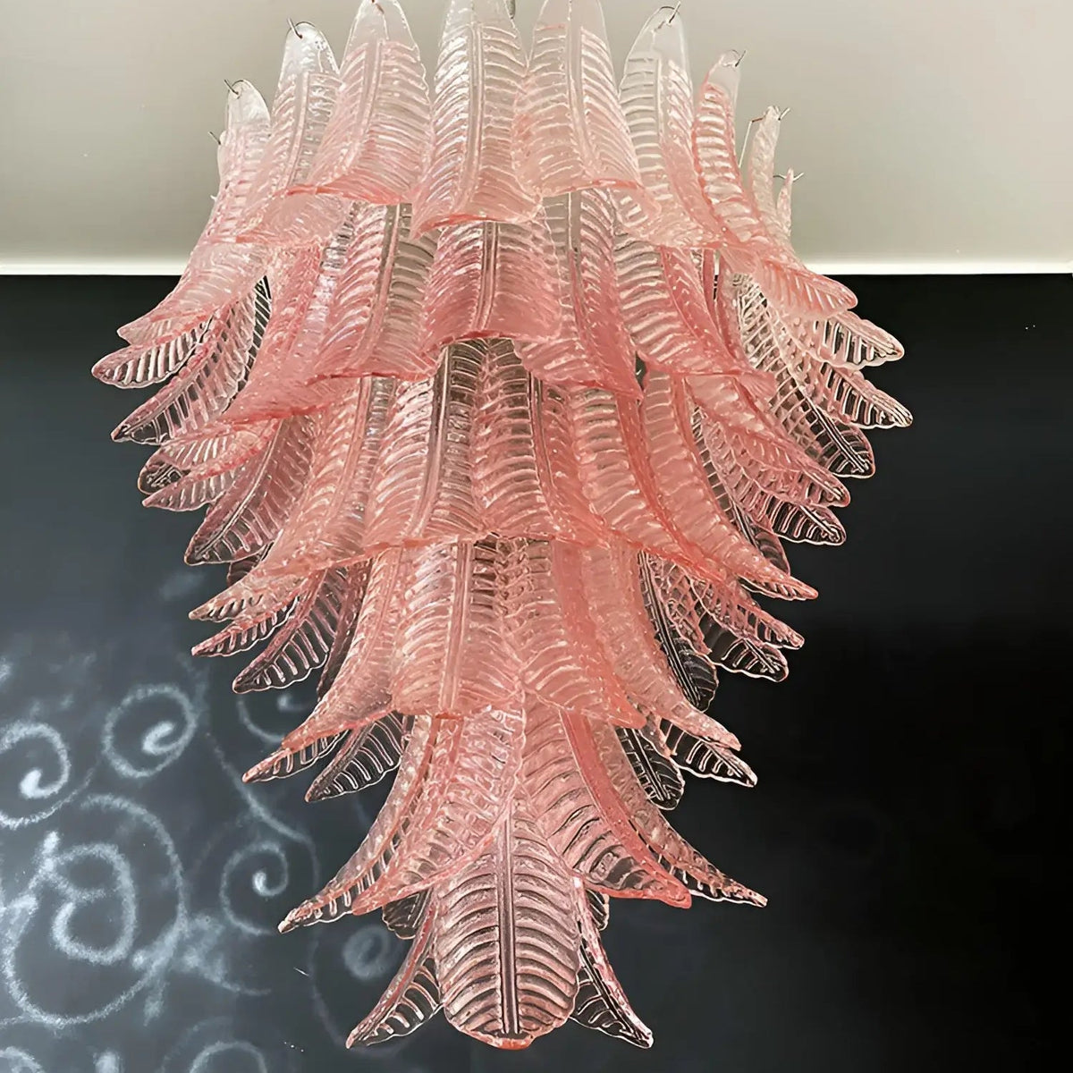 Liorisian Kronleuchter Pink Murano-Glasblätter Kaskaden Romantisch