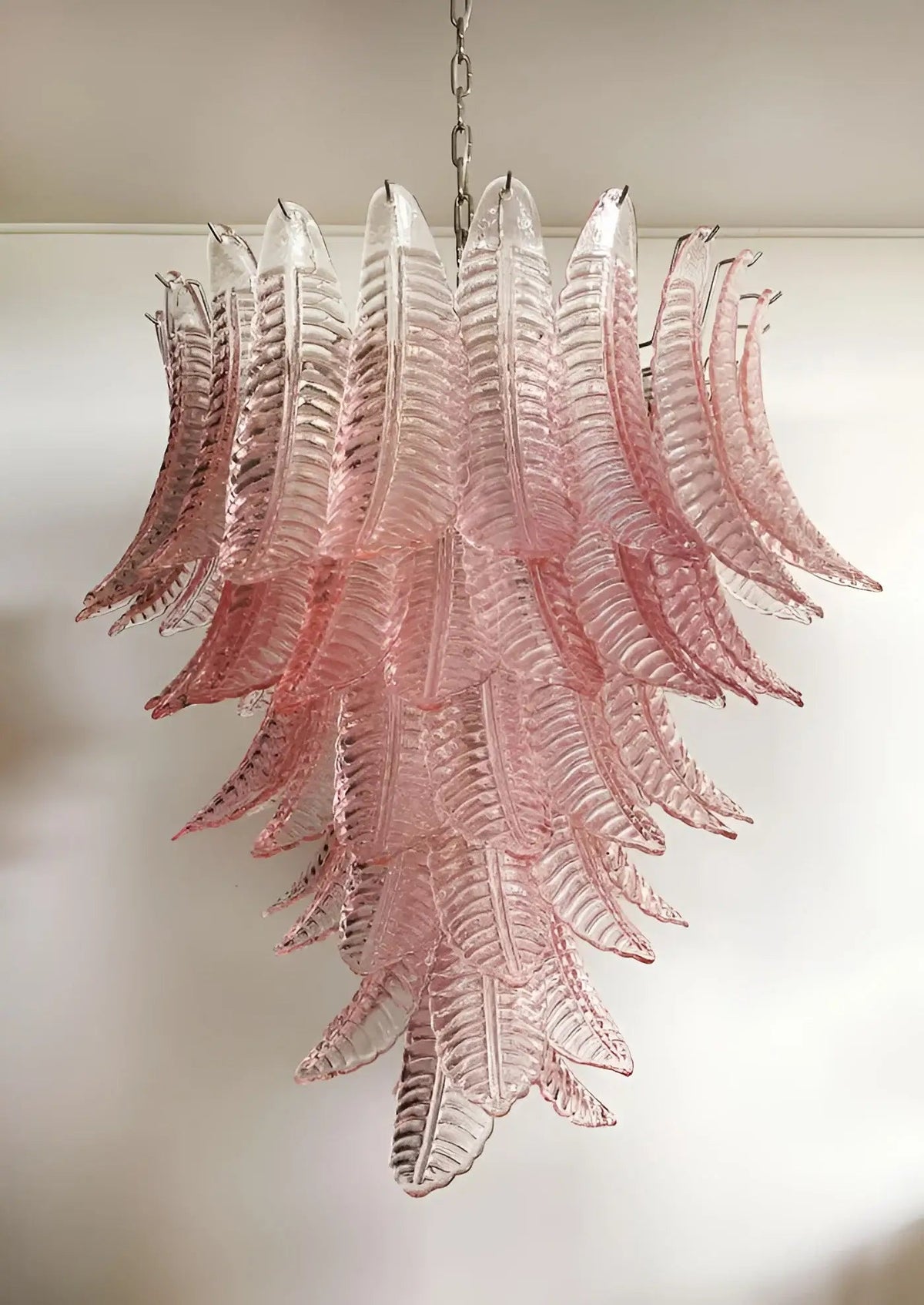 Liorisian Kronleuchter Pink Murano-Glasblätter Kaskaden Romantisch