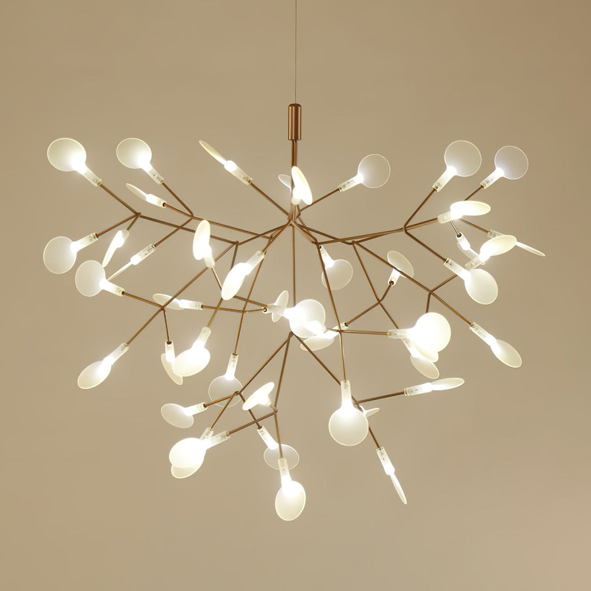 Auroreon Kronleuchter Roségold Firefly LED Ast