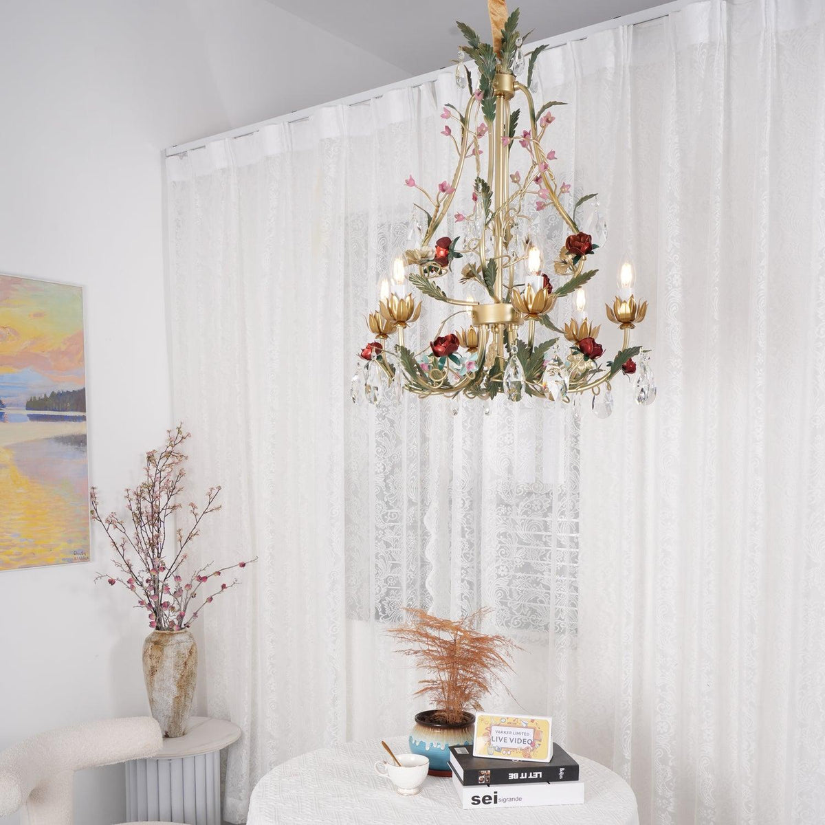 Selarella Kronleuchter aus Messing mit floralen Rosen und Kristallkerzen