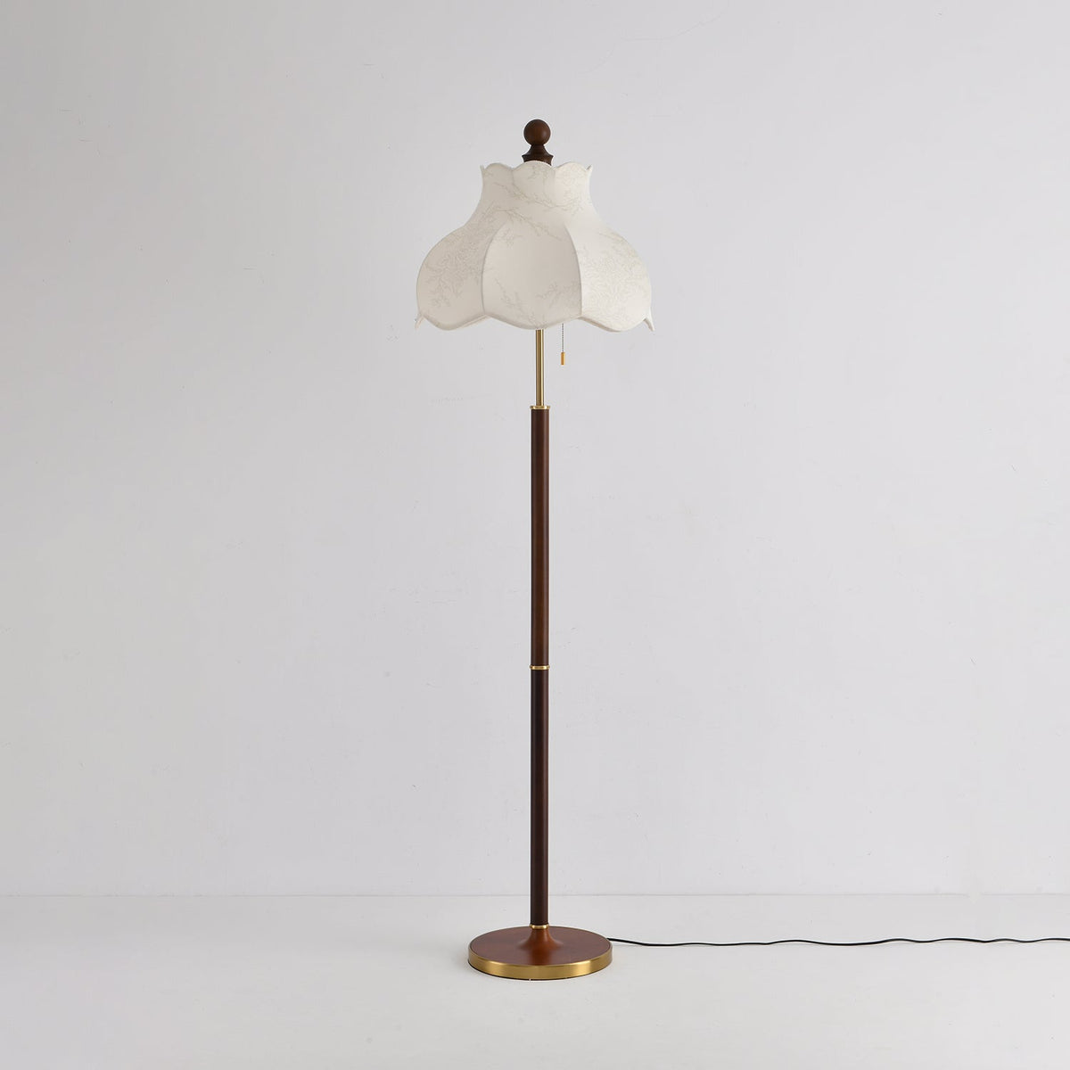 Tulfa Vintage Holz-Stehleuchte