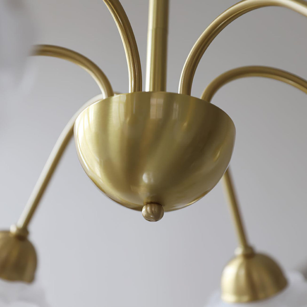 Brenis Kronleuchter Messing Glas Rosenform