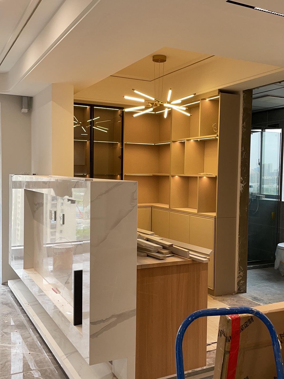 Lumueon Kronleuchter drehbar LED modern
