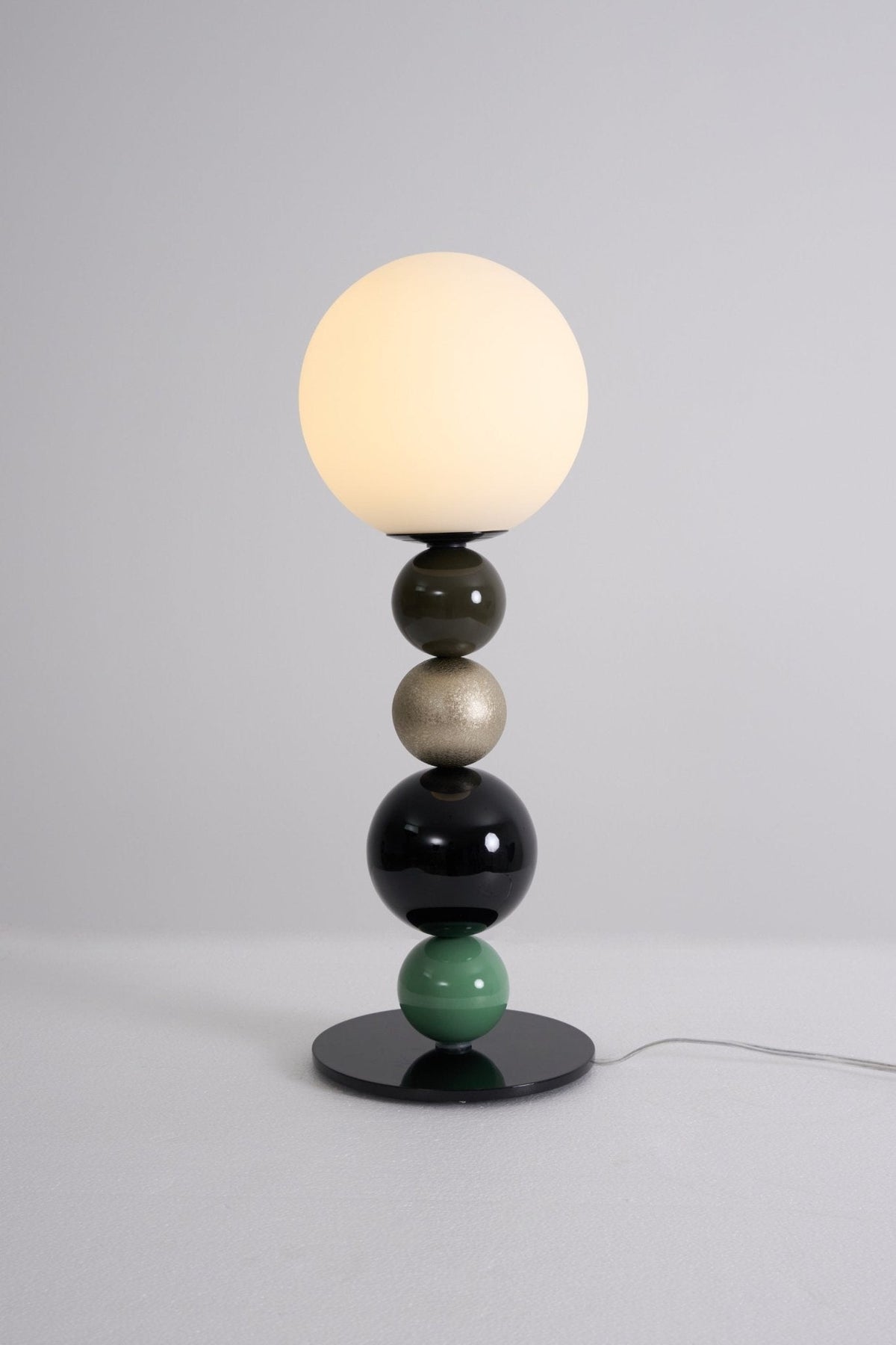 Orbital Kugeln Stacking Tischleuchte