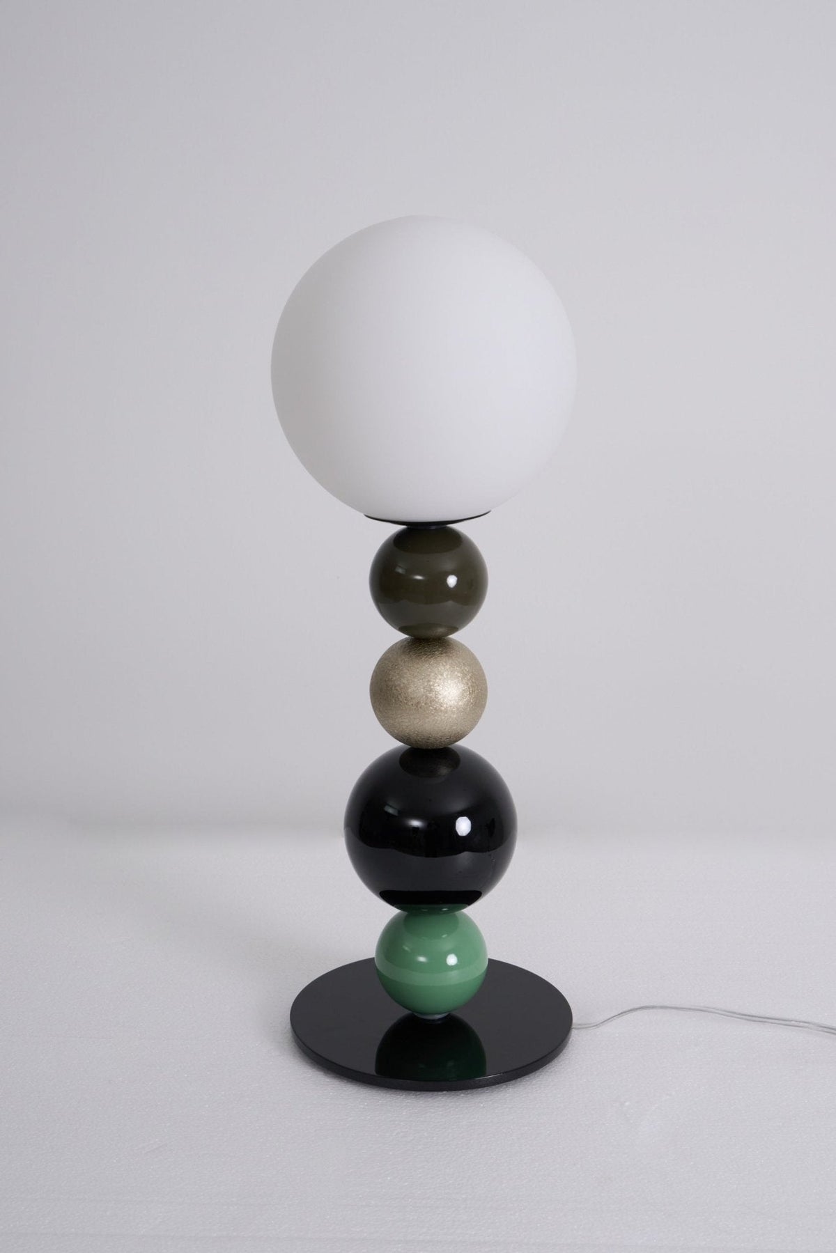 Orbital Kugeln Stacking Tischleuchte