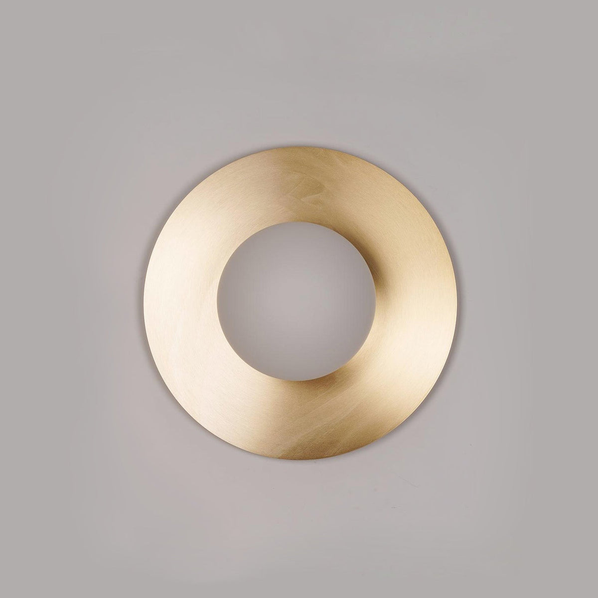 Elem zeitgenössische minimalistische runde Kunst-Wandleuchte aus Messing und Glas