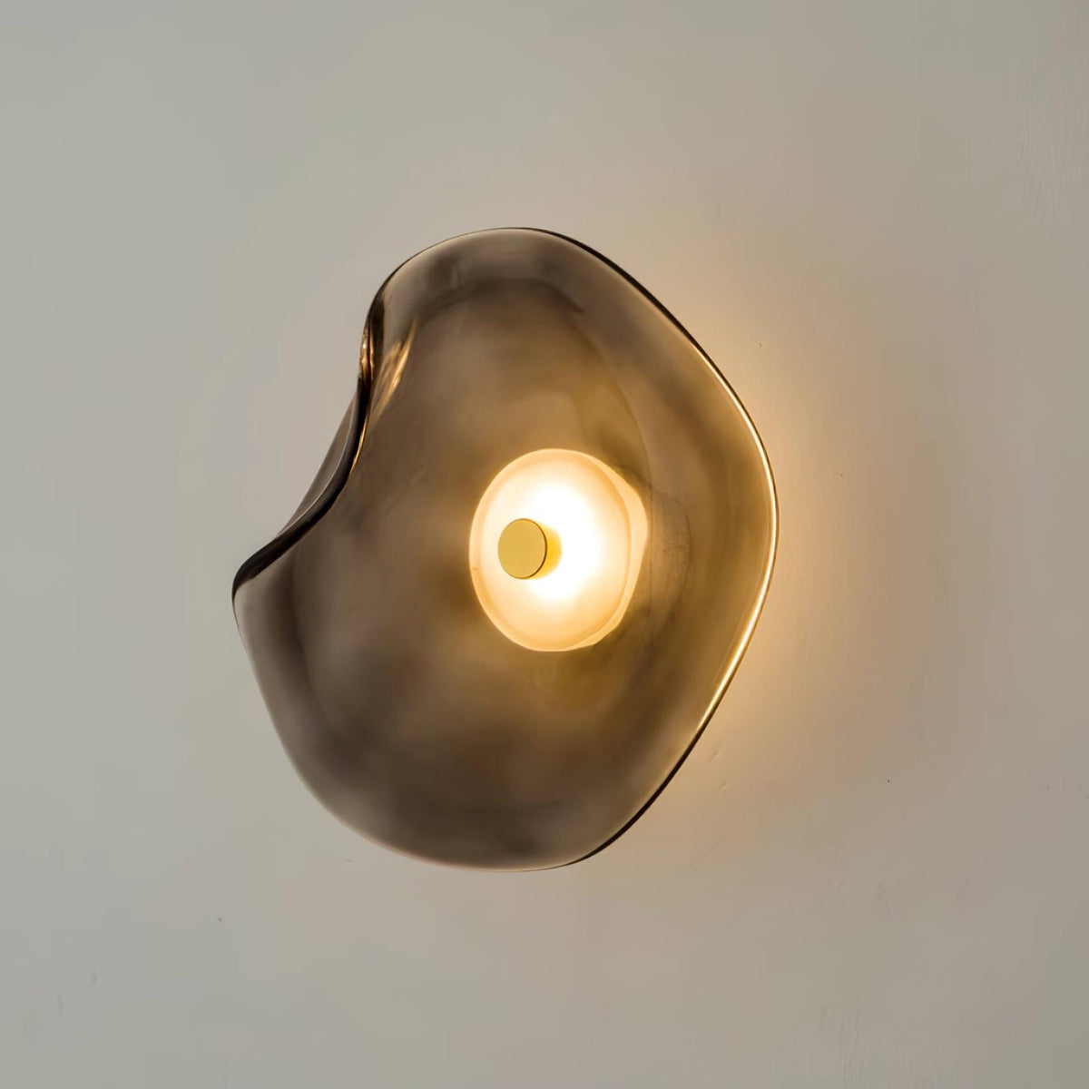 Kira Bernsteinfarben-Glas-Wandleuchte