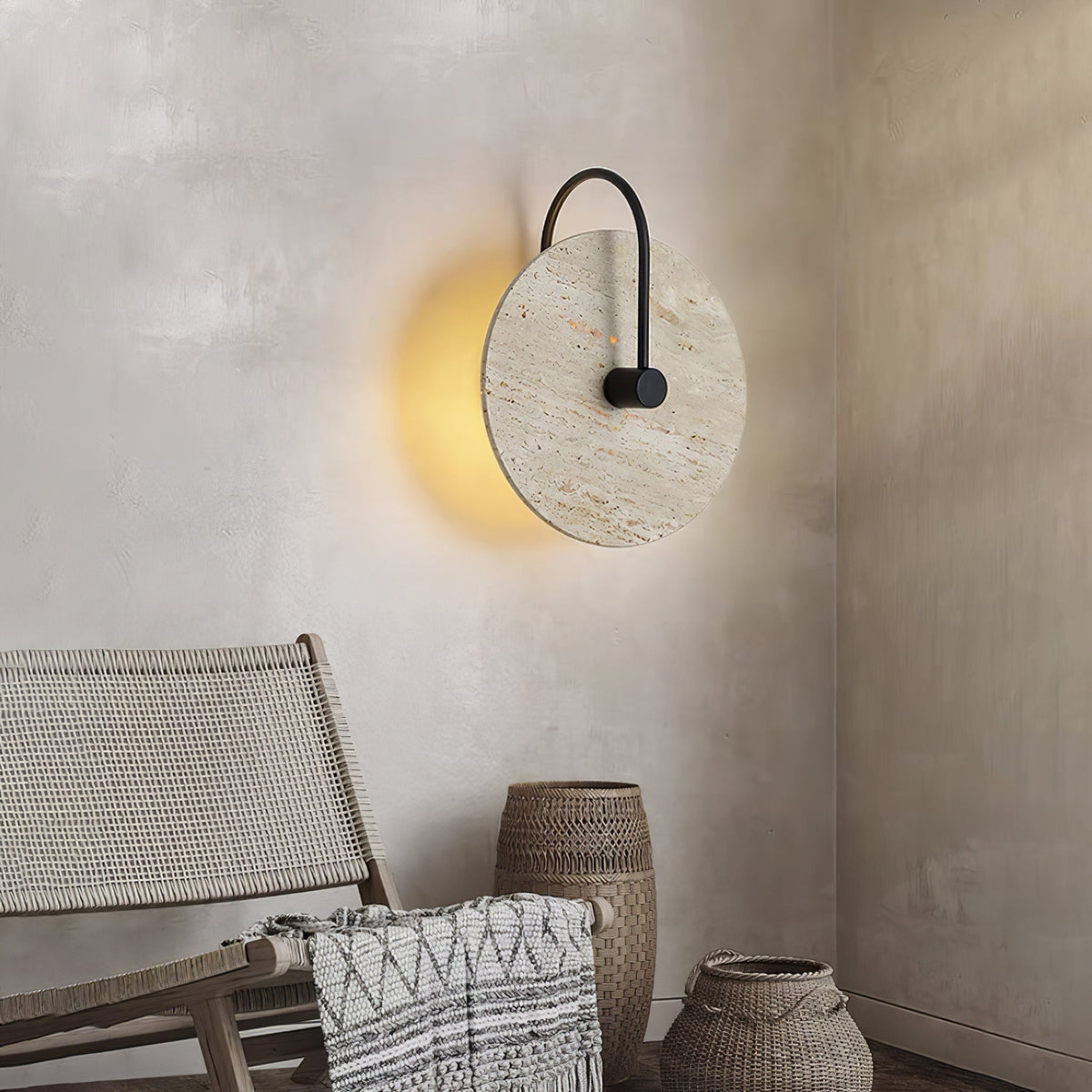 Ulsk Travertine Wandleuchte