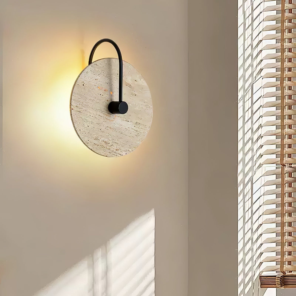Ulsk Travertine Wandleuchte