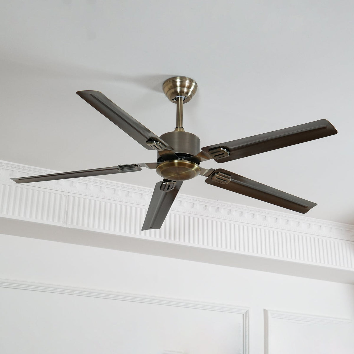 Vosolara Premium Deckenventilator mit Beleuchtung