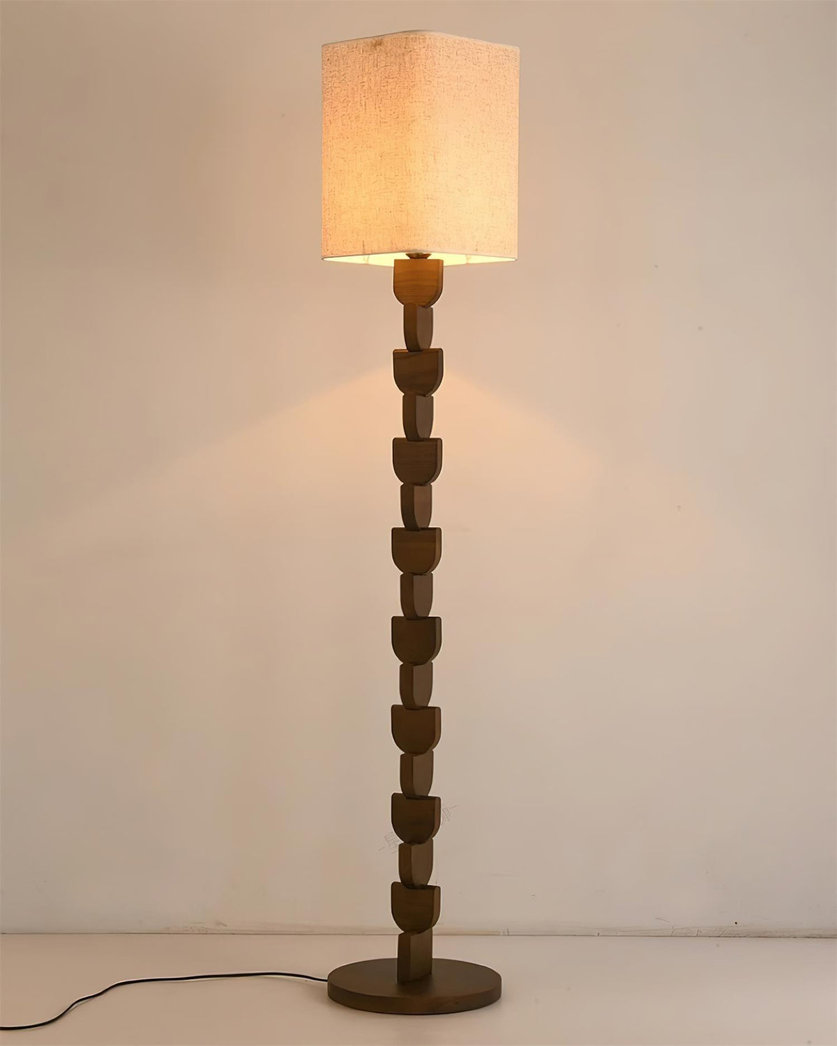 Rinoreria Holz-Stehleuchte