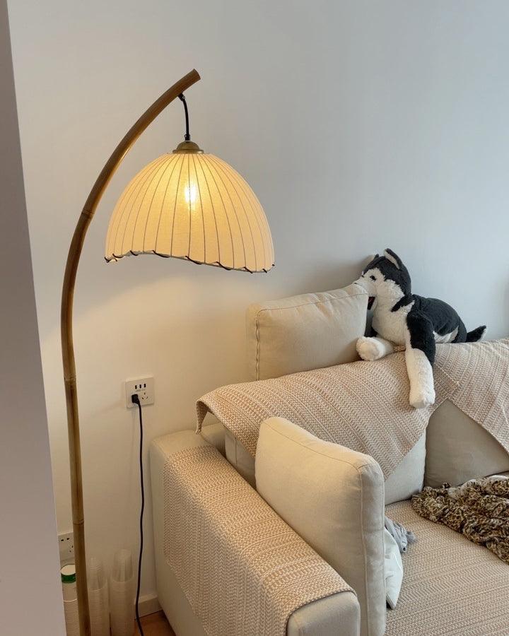 Liveno Minimalistische Stehleuchte aus Marmor