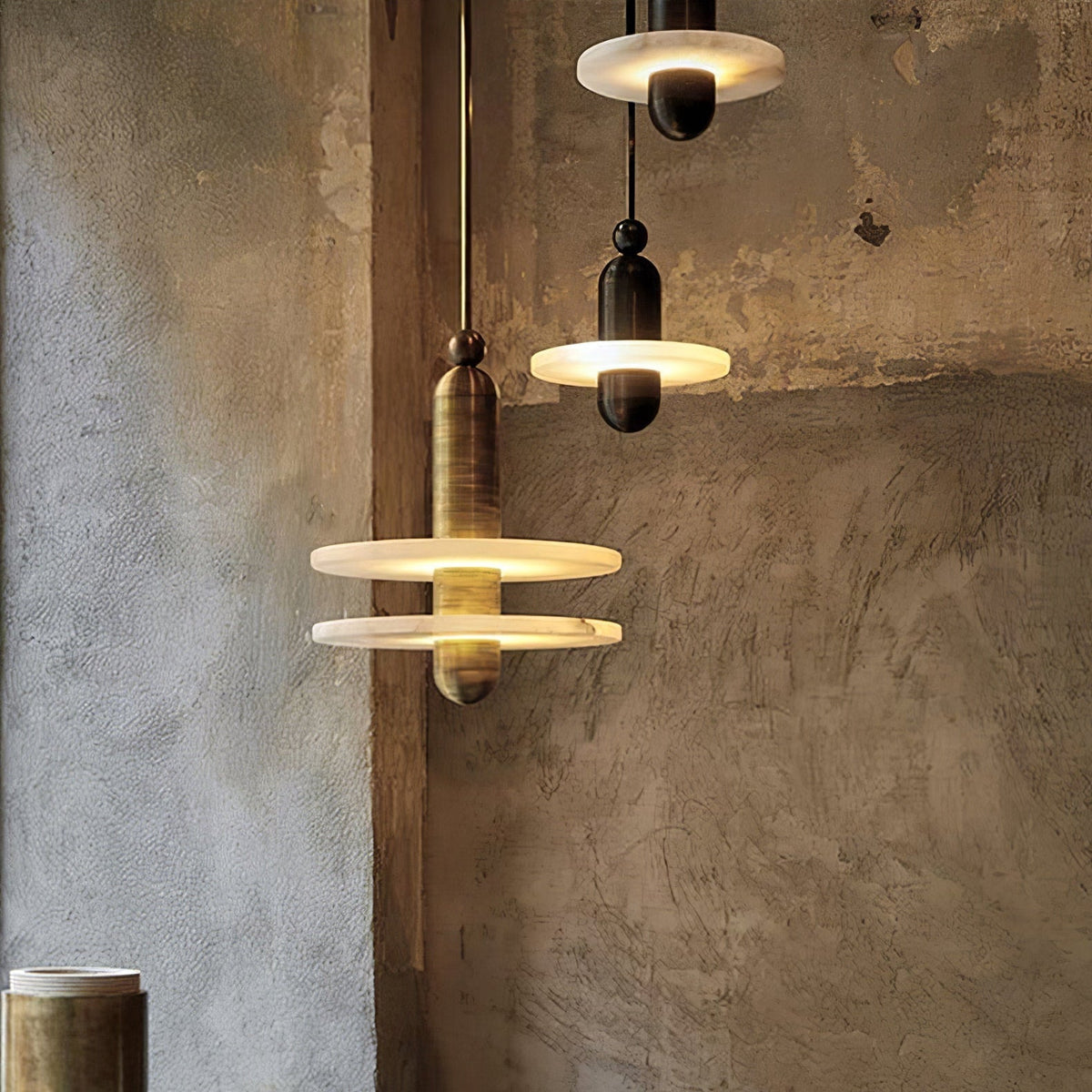 Avenirina gebürstetes Messing Alabaster Pendelleuchte