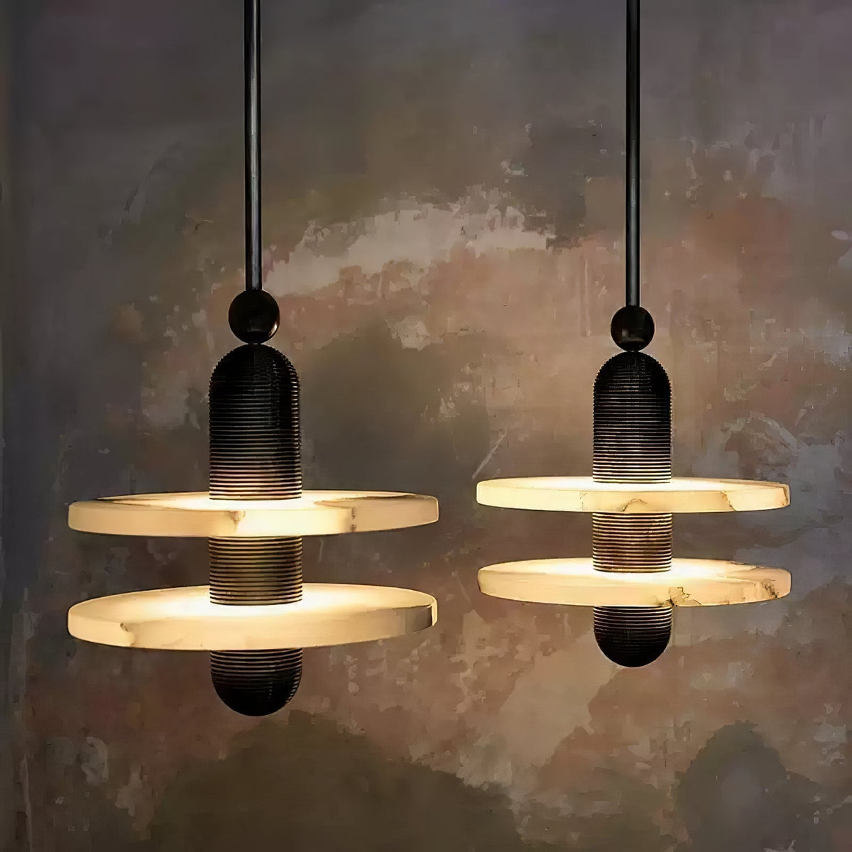 Avenirina gebürstetes Messing Alabaster Pendelleuchte