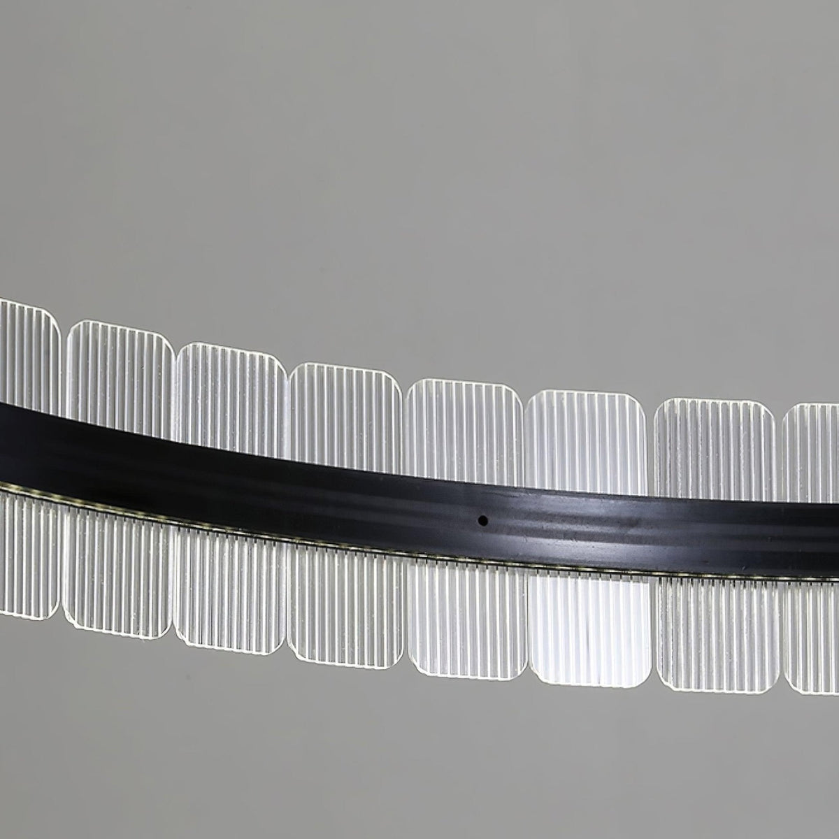 Kynell Kronleuchter Saturno LED mit Acryl-Blöcken