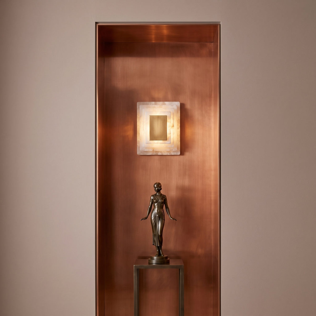 Sedgemere Gestufte Alabaster-Wandleuchte