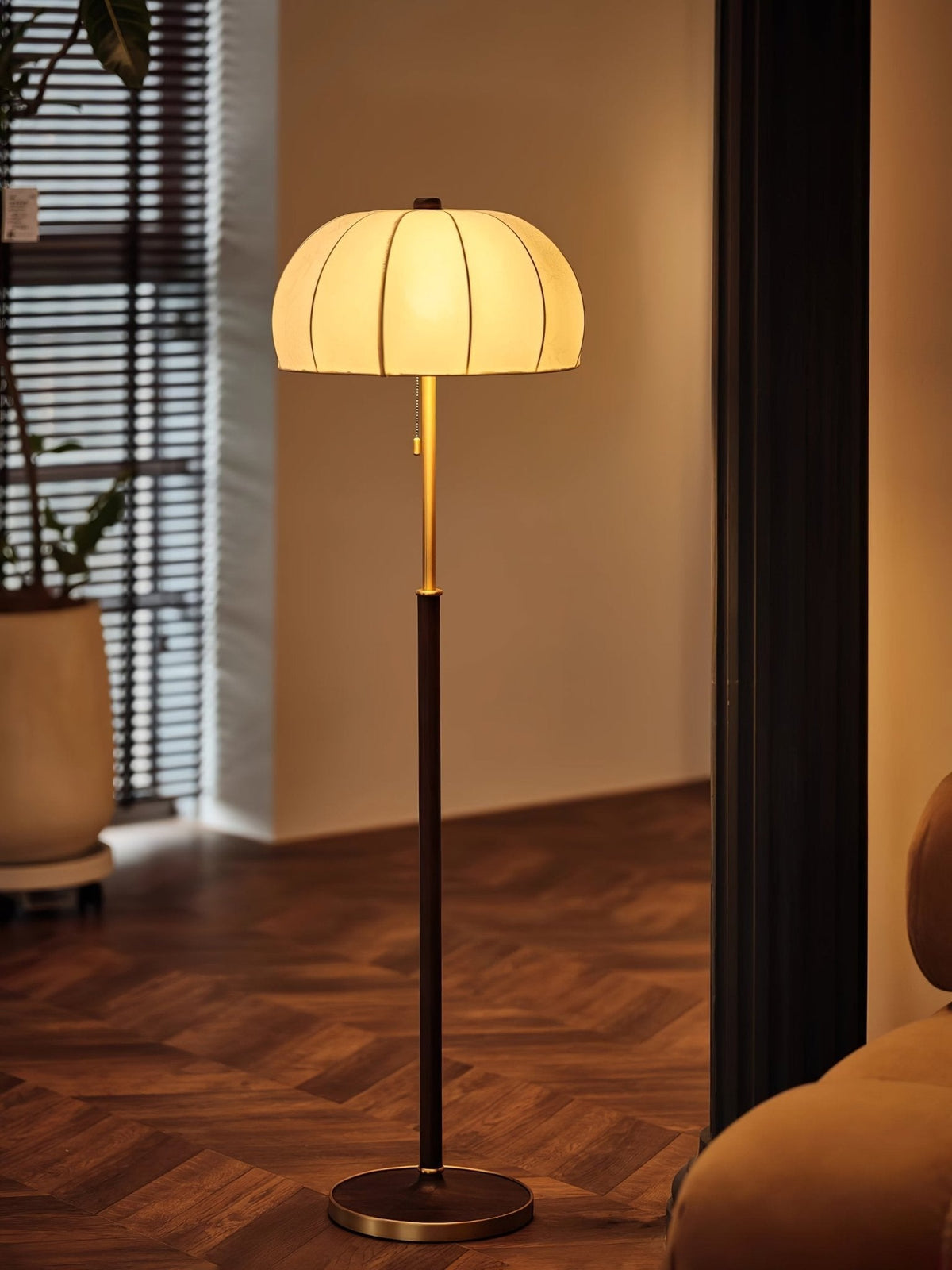 Cularo Stoff-Holz-Stehleuchte