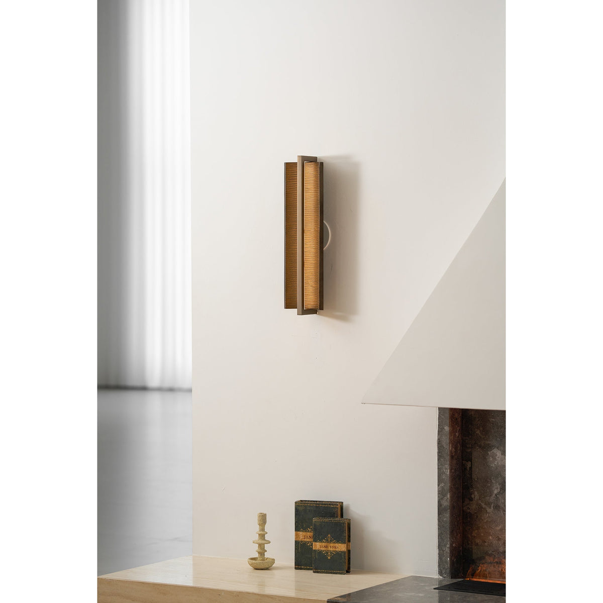 Varlienne Wandleuchte Bronze Resin Linear Rippen zeitgenössisch Bad Schlafzimmer | Cielum