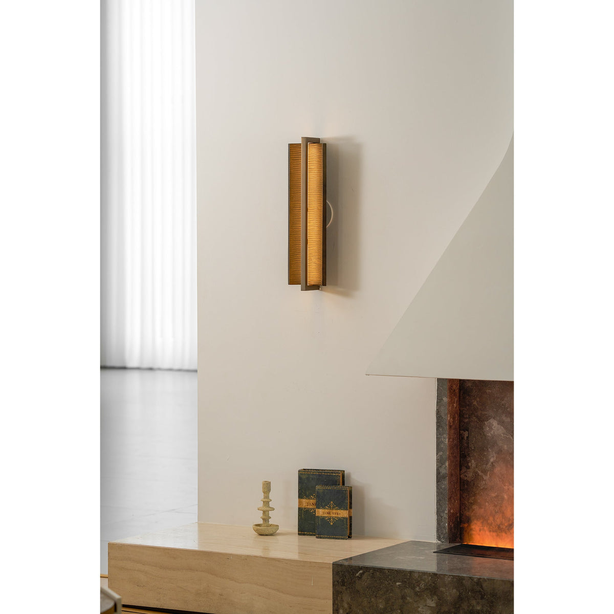 Varlienne Wandleuchte Bronze Resin Linear Rippen zeitgenössisch Bad Schlafzimmer | Cielum