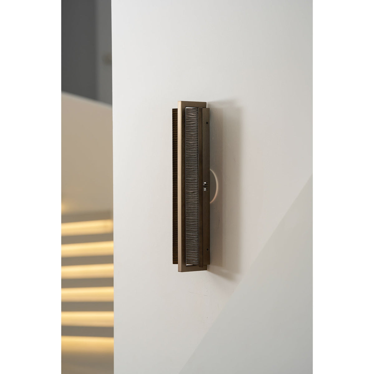 Varlienne Wandleuchte Bronze Resin Linear Rippen zeitgenössisch Bad Schlafzimmer | Cielum