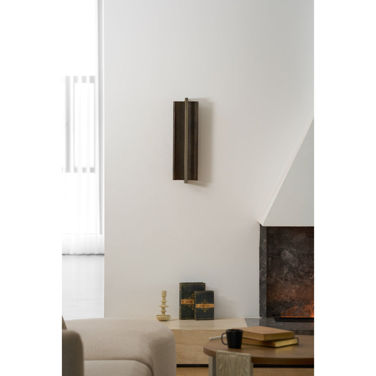 Varlienne Wandleuchte Bronze Resin Linear Rippen zeitgenössisch Bad Schlafzimmer | Cielum