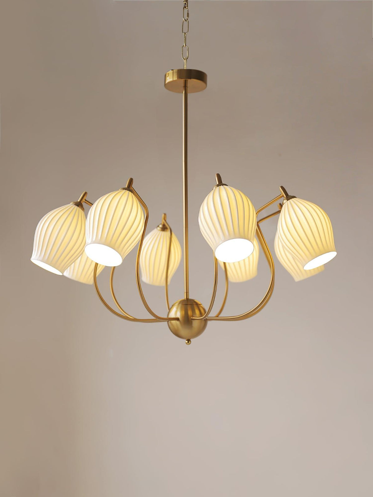 Pravin Kronleuchter Keramik Rippen Skulptural Glas Elegant