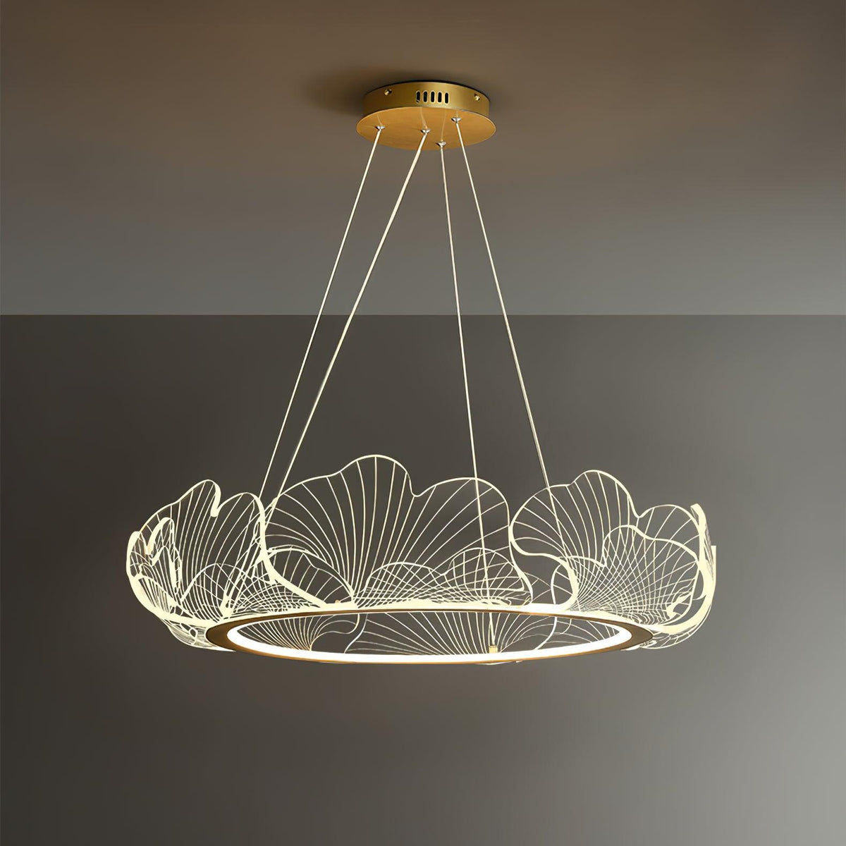 Lucisora Pendelleuchte aus mattiertes Acryl mit floraler Ringstruktur