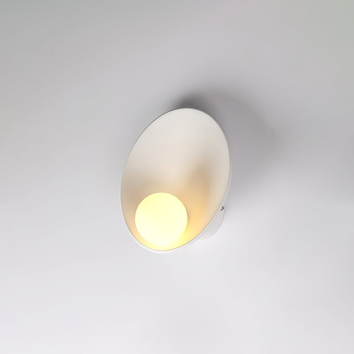 Ersila zeitgenössische minimalistische Kunstharz-Wandleuchte