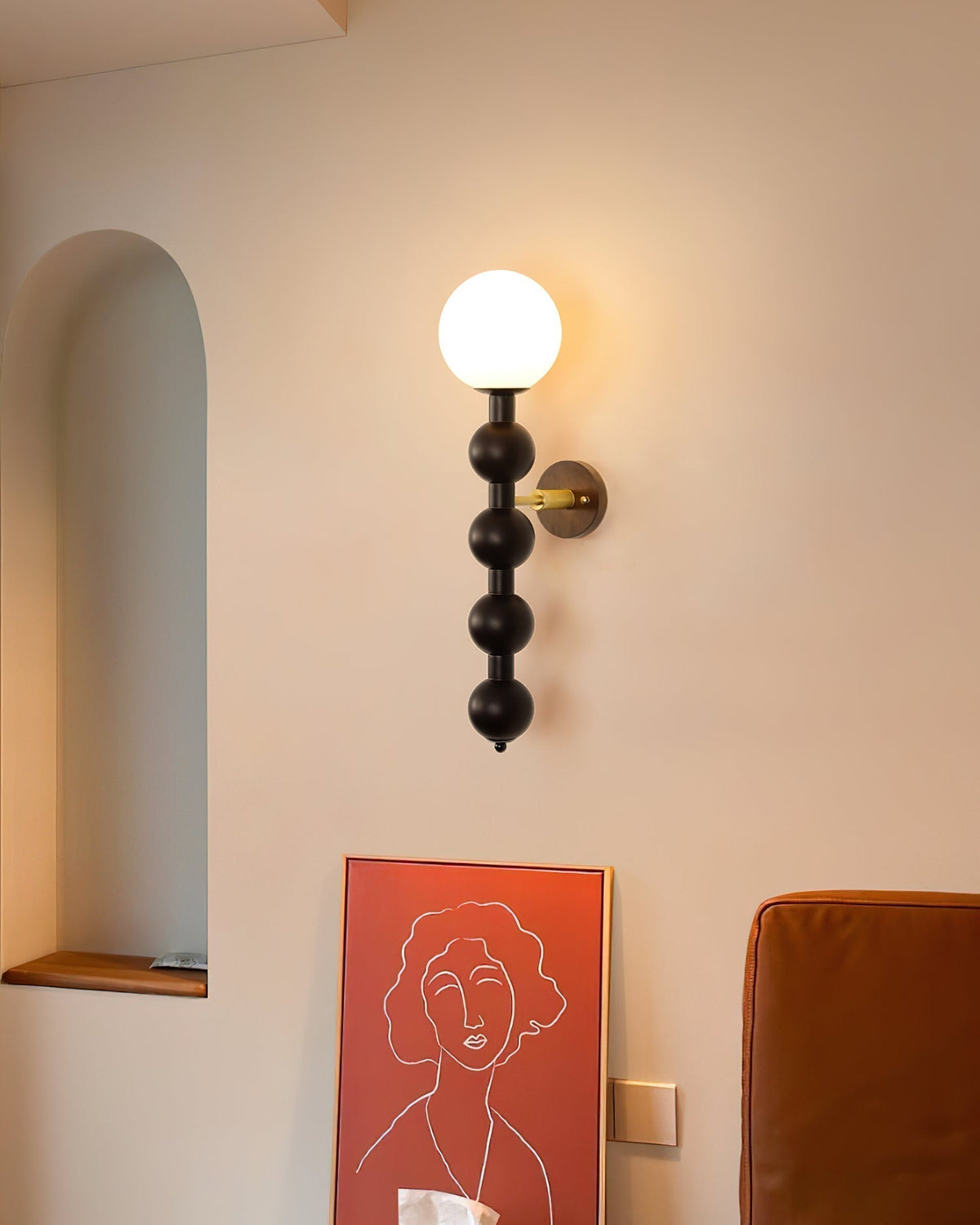 Wandleuchte Gourd aus Metall, Holz und Glas im modernen Stil
