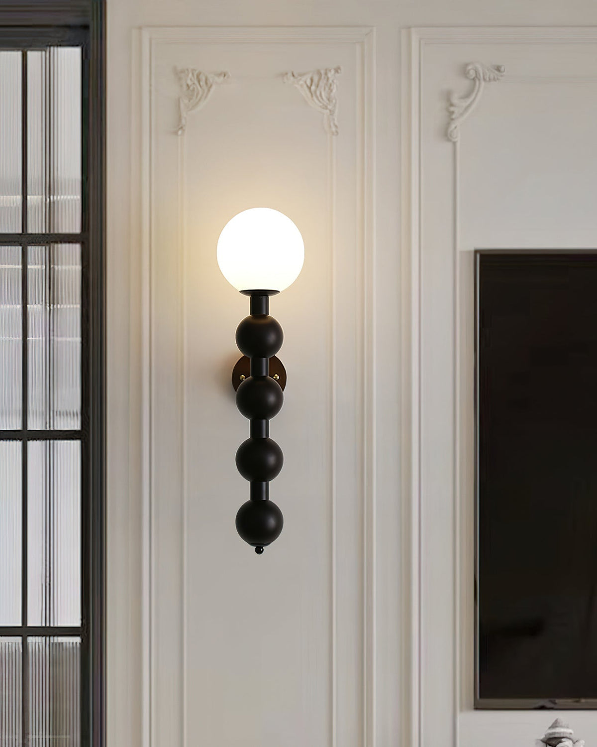 Wandleuchte Gourd aus Metall, Holz und Glas im modernen Stil
