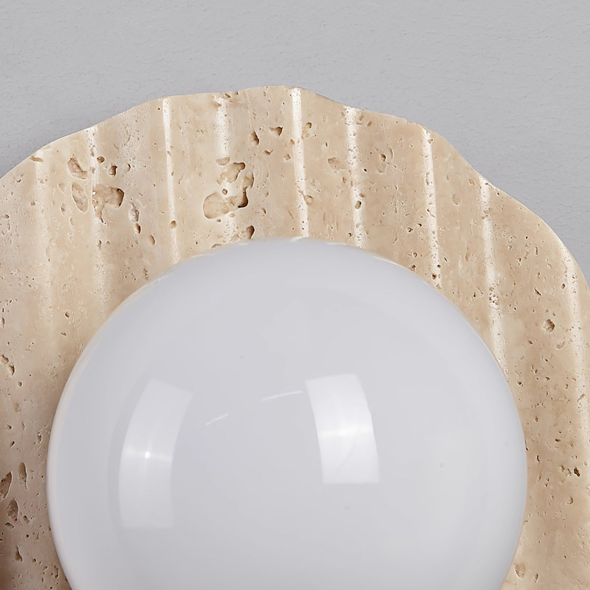 Aluk Travertine-Wandleuchte