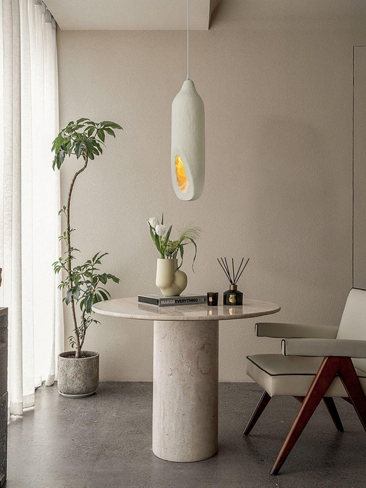 Anorion zeitgenössische minimalistische Pendelleuchte aus Kunststoff im skandinavischen Stil