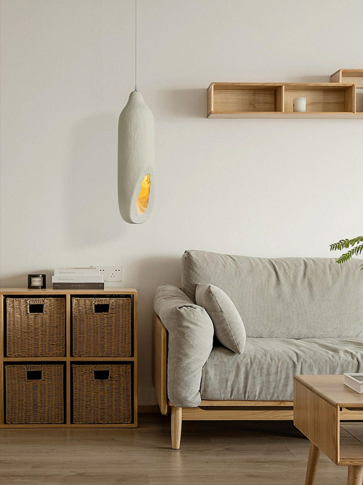 Anorion zeitgenössische minimalistische Pendelleuchte aus Kunststoff im skandinavischen Stil