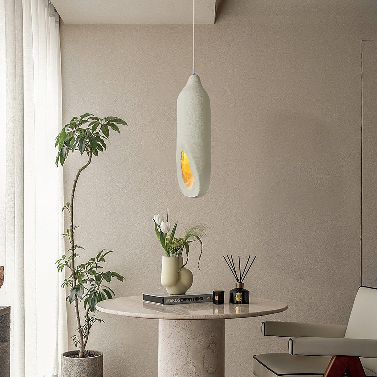 Anorion zeitgenössische minimalistische Pendelleuchte aus Kunststoff im skandinavischen Stil