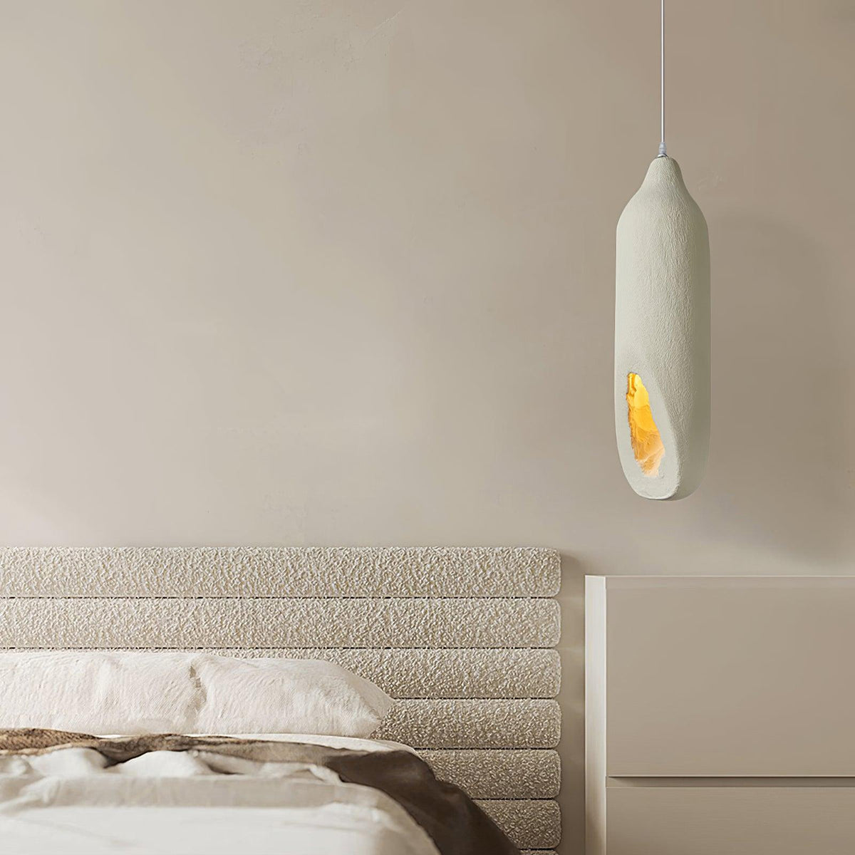 Anorion zeitgenössische minimalistische Pendelleuchte aus Kunststoff im skandinavischen Stil
