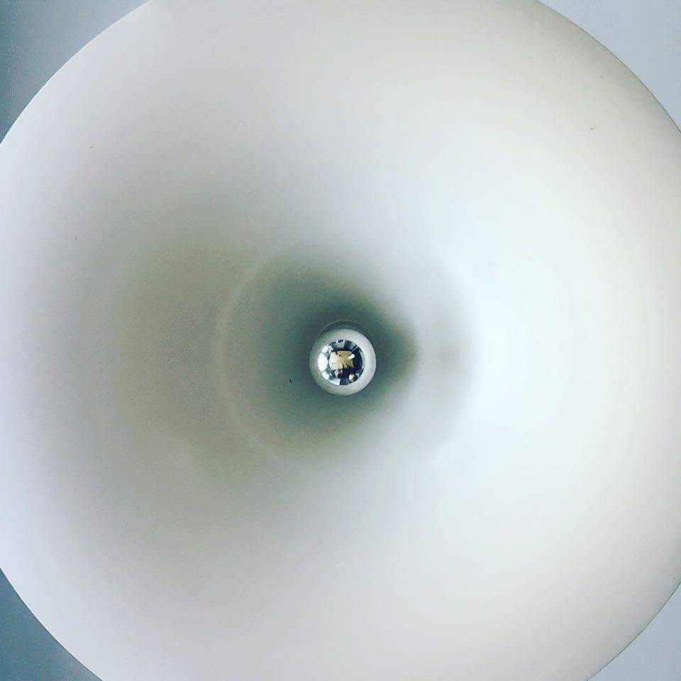 Valerira Stahl-Skulptur-Pendelleuchte