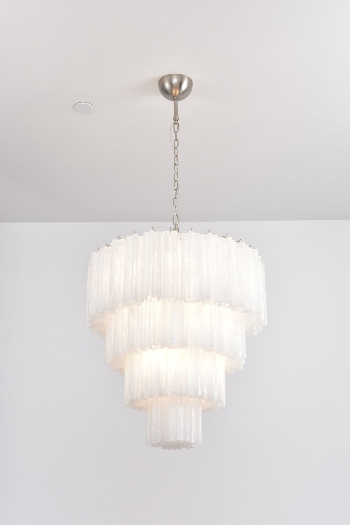 Velanora Kronleuchter Cascade mehrlagiges Glas elegant vintage