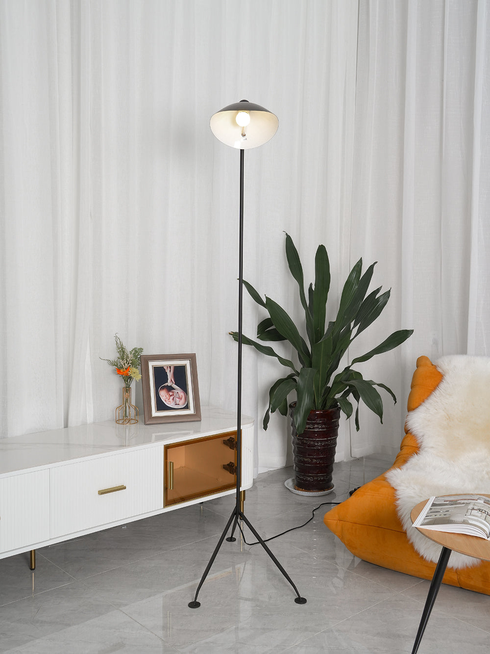 Nellie Minimalistische Stehleuchte
