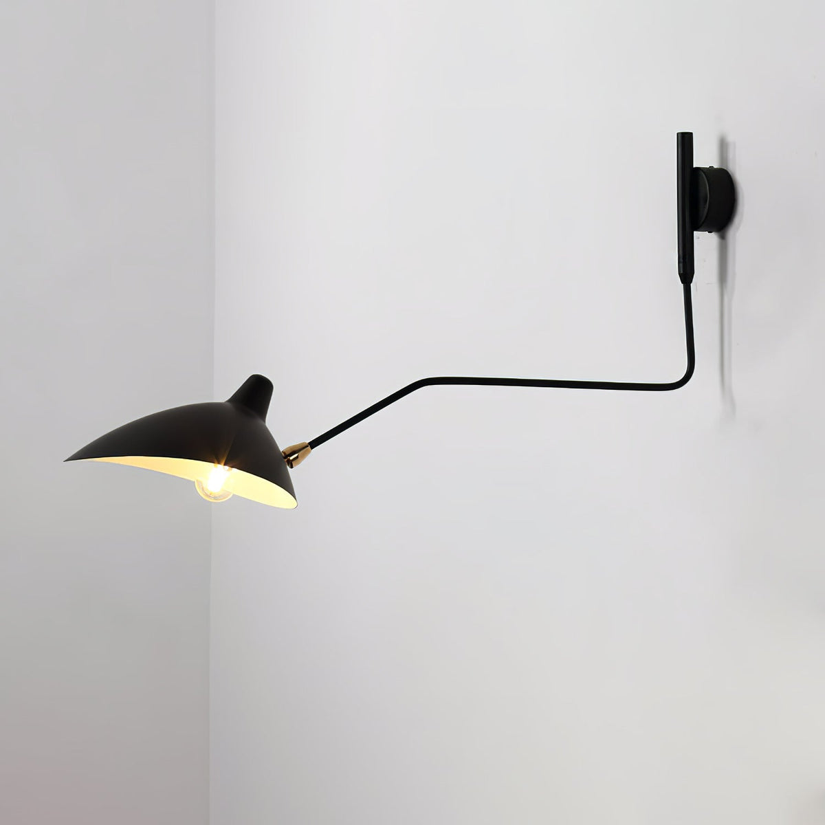 Avenarora Wandleuchte Einarm zarte Linien und elegant für Schlafzimmer Wohnzimmer | Cielum