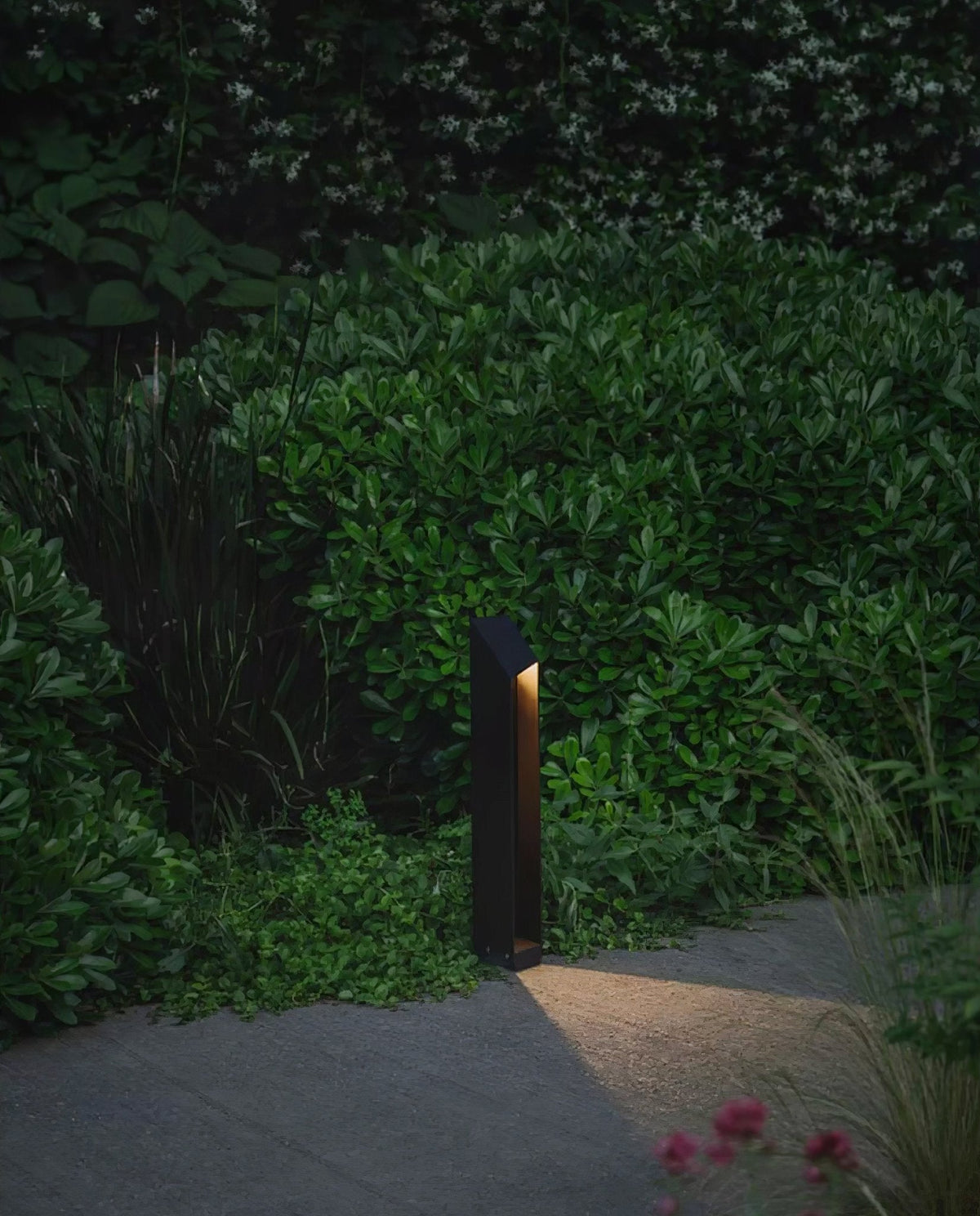 Jelight Peak Outdoor Bollard Light
