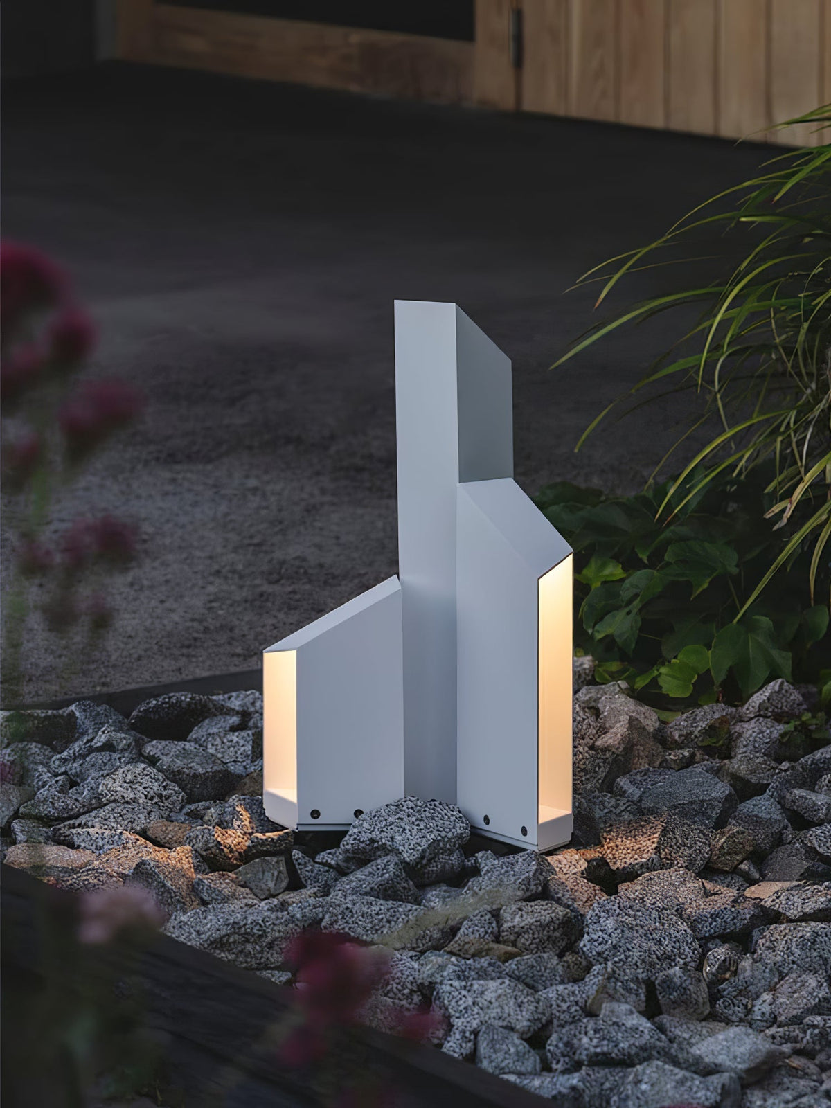 Jelight Peak Outdoor Bollard Light